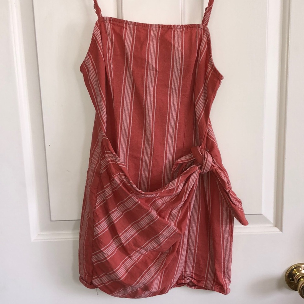 Wrap tie forever 21 dress